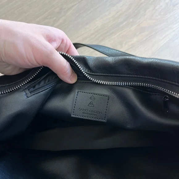 Samo Ondoh Pocket Utility Bag In Black - Picture 3 of 3
